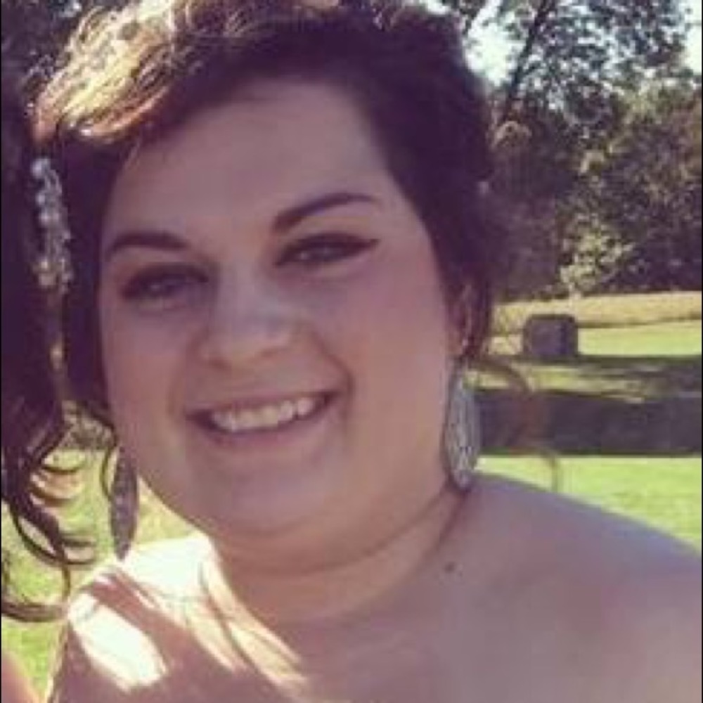 Meet your Posher, Alexandra